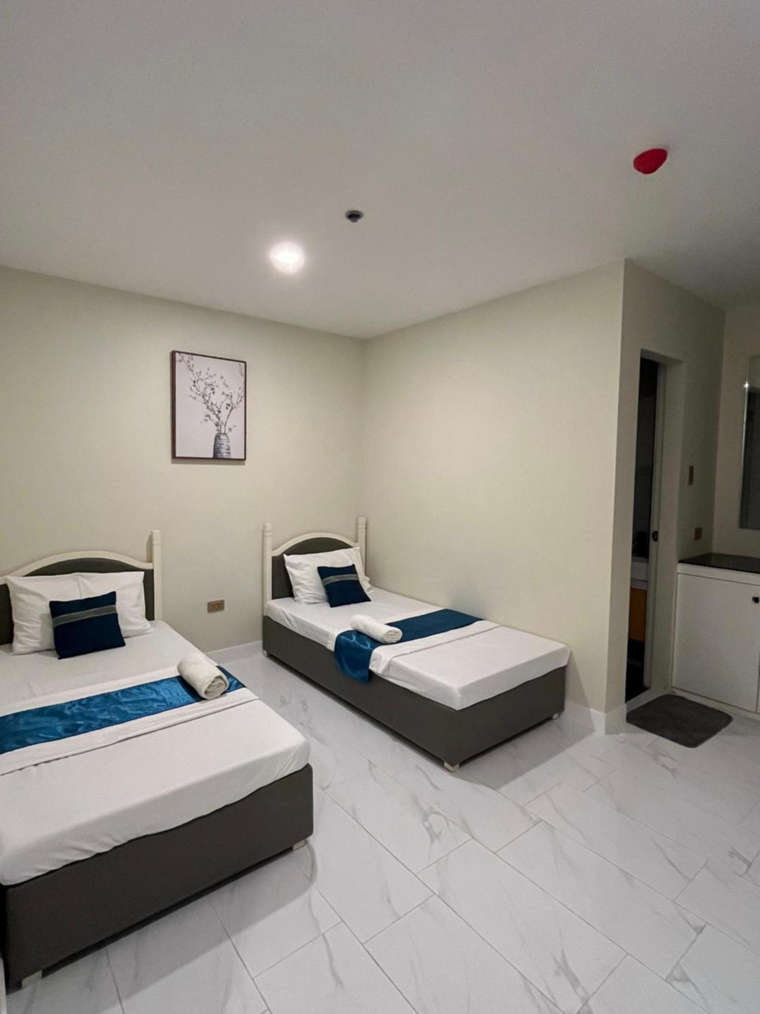 717 Residences Iloilo City Exterior foto
